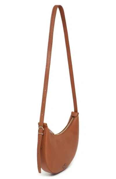 New Amsterdam Leatherworks Silas Leather Crossbody Bag In Brown