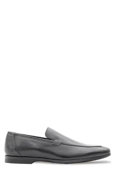 Mezlan Apron Toe Leather Loafer In Black