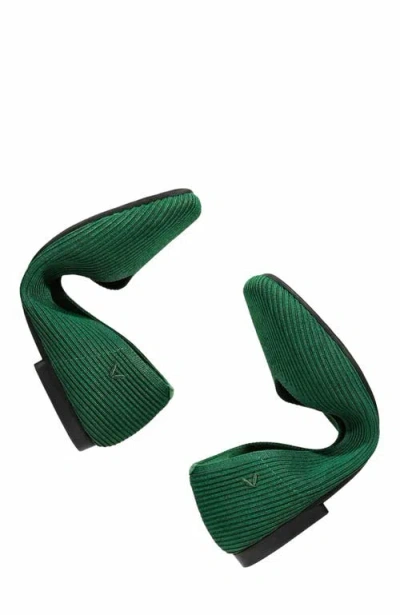 Vivaia Square-toe V-cut Flats In Green