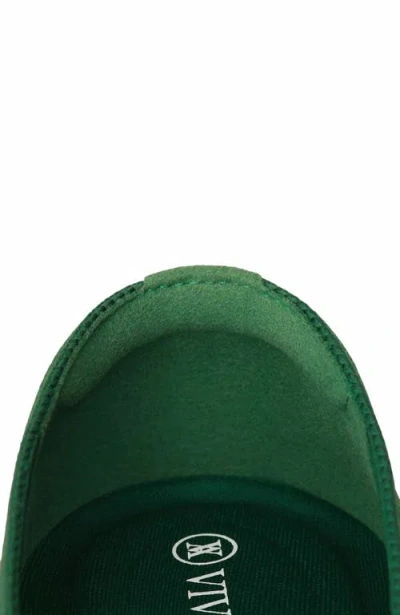 Vivaia Square-toe V-cut Flats In Green