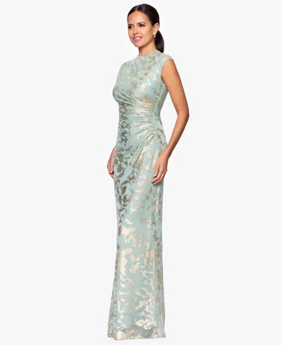 Betsy & Adam Petite Crinkle Detail Gown In Green