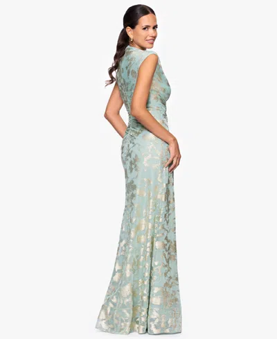 Betsy & Adam Petite Crinkle Detail Gown In Green