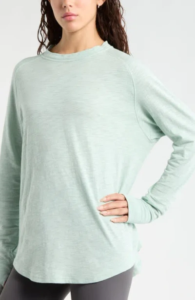 Zella Relaxed Washed 2.0 Long Sleeve Slub Tee In Blue