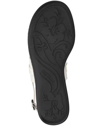 Easy Street Cohen Slingback Sandals In White