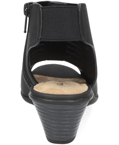 Easy Street Elevate Sandals In Black