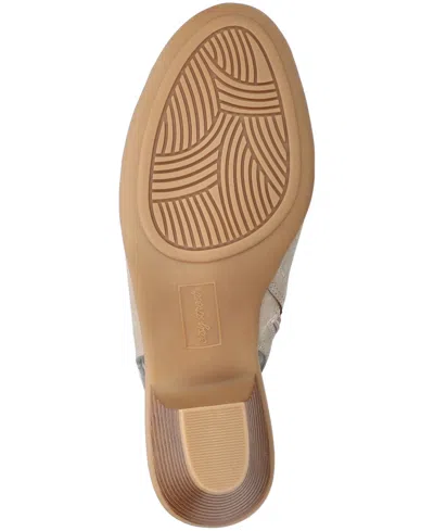 Easy Street Elevate Sandals In Gray