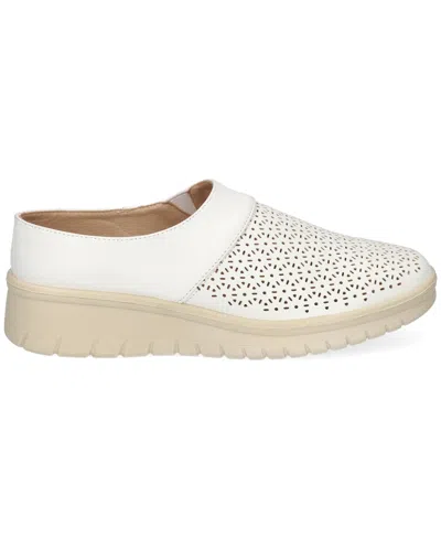 Easy Street Aretha Comfort Mules In White