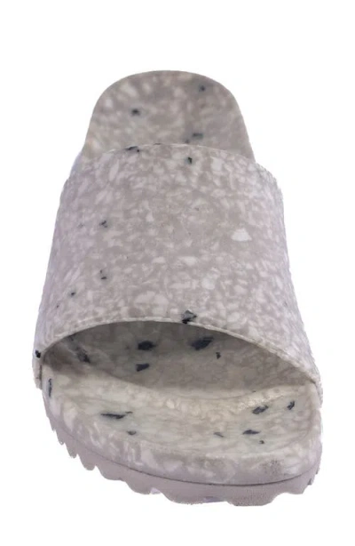 Fleks East Beach Slide Sandal In Gray