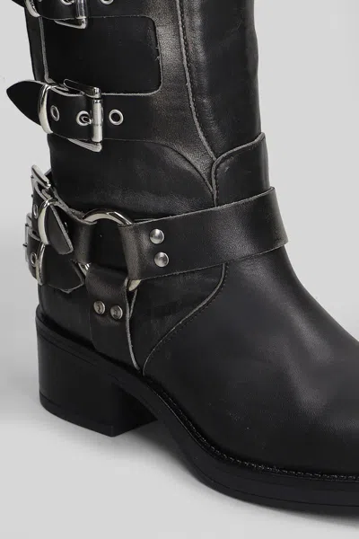 Gisel Moire Windsor Low Heels Boots In Black