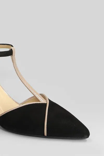 L'arianna Pumps In Black