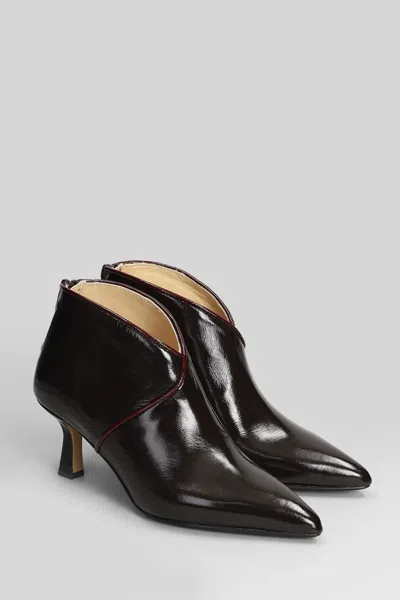 L'arianna High Heels Ankle Boots In Brown