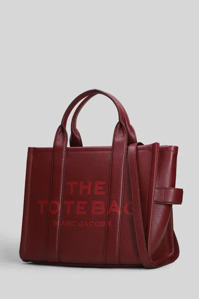 Marc Jacobs The Medium Tote Tote In Red