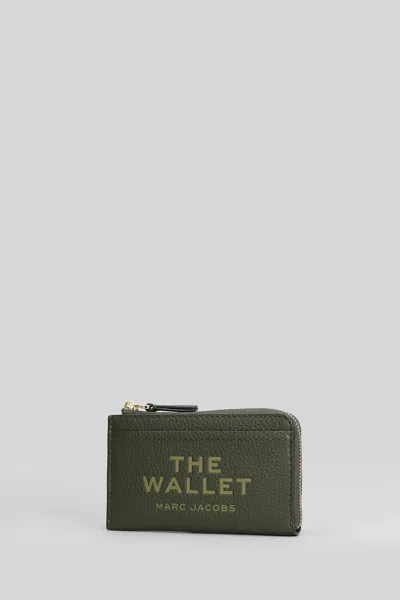 Marc Jacobs The Top Zip Multi Wallet In Green Leather In Green