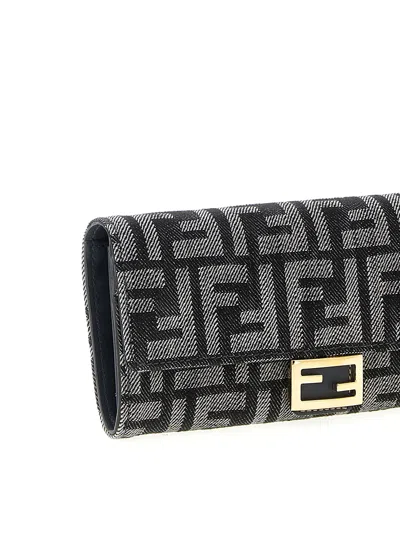 Fendi Baguette Chain Wallet In Multi