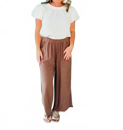 Umgee Tabitha Wide Leg Cropped Linen Pants In Cocoa In Brown