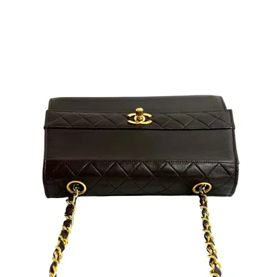 Pre-owned Chanel Brown Leather Shoulder Bag ()