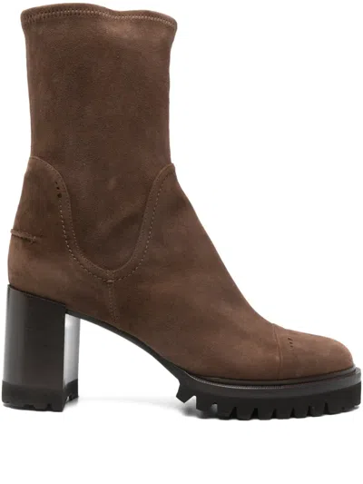 凸凹鞋底粗跟靴（8厘米）