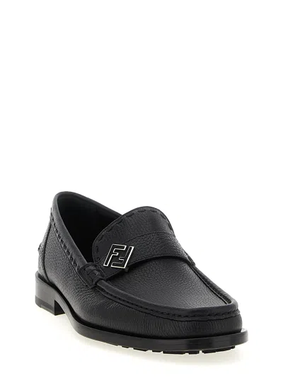 Fendi Round Toe Textured Leather Loafers In Black