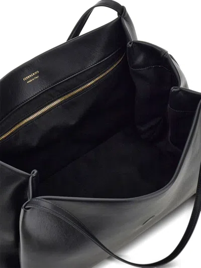 Ferragamo Women Medium Leather Shoulder Bag In Black