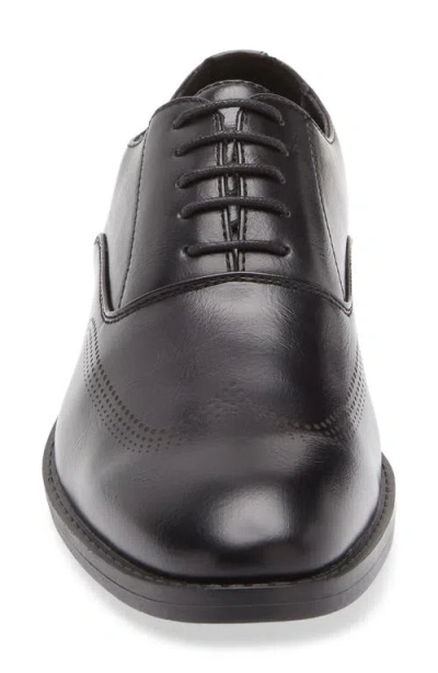 Geoffrey Beene Faux Leather Oxford In Black