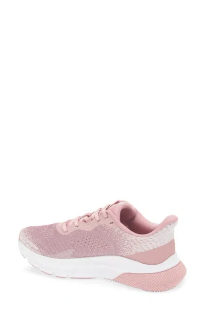 Under Armour Infinite In Pink