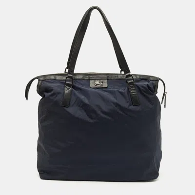 Pre-owned Burberry Buckleigh Navy Blue/black Leather And Nylon Tote