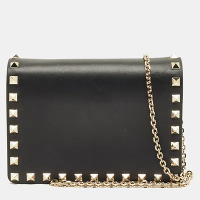 Pre-owned Valentino Garavani Rockstud Black Leather Chain Clutch