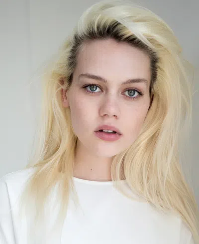 R + Co Spiritualized Dry Shampoo Mist In Transparent