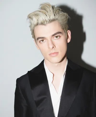 R + Co Control Flexible Paste In Transparent