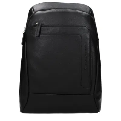 Piquadro Front-zip Backpack In Black