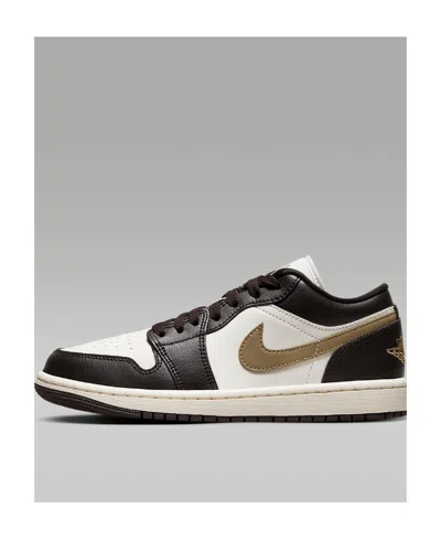 Nike Laced Sneakers In Black