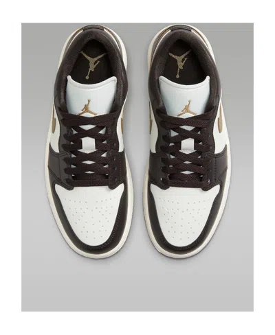 Nike Laced Sneakers In Black