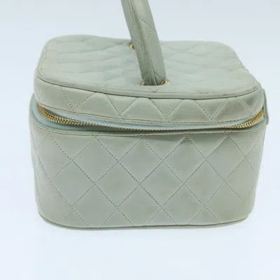 Pre-owned Chanel Cosmetic Case Quilted Lambskin Blue Leather Bag ()
