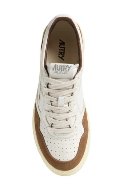 Autry Medialist Low Wom Sneakers In Animal Print