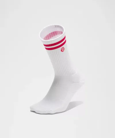 Lululemon Unisex Daily Essential Quarter Socks In White