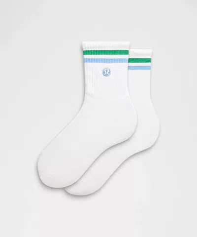 Lululemon Unisex Daily Essential Quarter Socks In White
