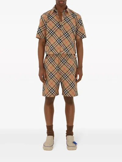 Burberry Men Short Sleeved Check Cotton Shirt In Neutral