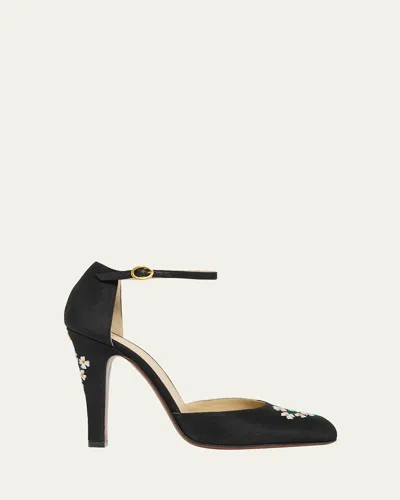 Valentino Garavani Pumps Floral Embroidery Gold-tone Hardware In Black