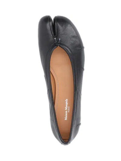 Maison Margiela Leather Tabi Ballet Flats In Black