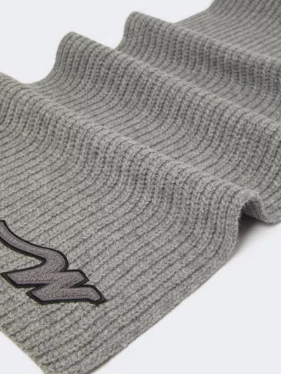 Weekend Max Mara Virgin Wool Knitted Scarf In Gray