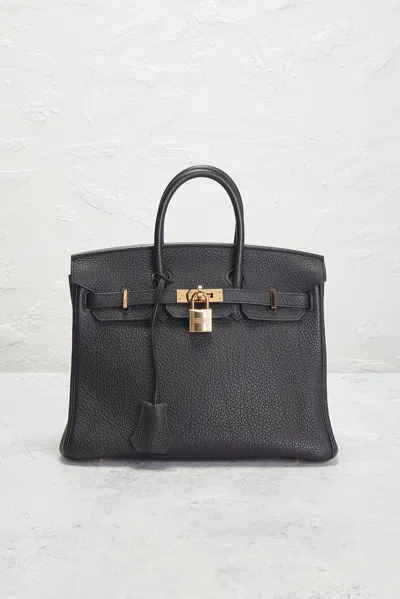 Pre-owned Hermes Togo Birkin 25 Handbag In Black