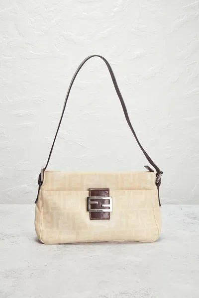 Pre-owned Fendi Zucca Shoulder Bag In Sand