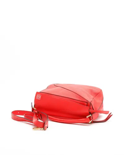 Loewe Medium Puzzle Bag In Red