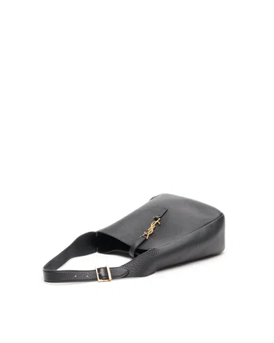 Saint Laurent Small Le 5 À 7 Supple Hobo Bag In Black