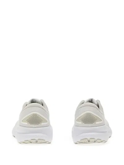 Brooks Ghost Sneakers In White