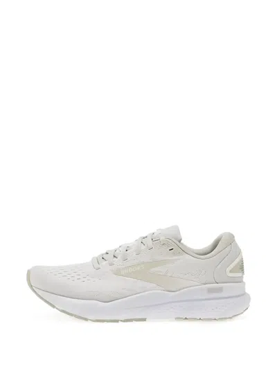 Brooks Ghost Sneakers In White