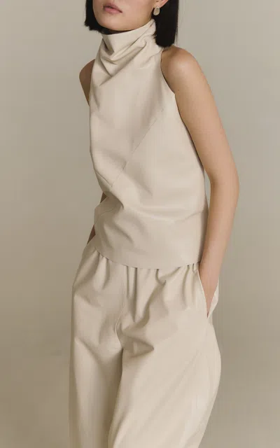 Cortana Moda Operandi In White