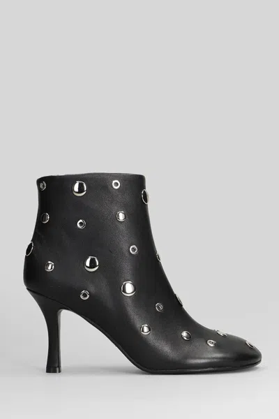 Lola Cruz High Heels Ankle Boots In Black Leather In Black