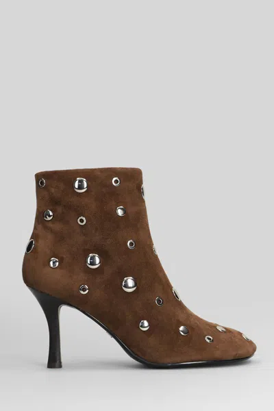 Lola Cruz High Heels Ankle Boots In Brown Suede In Brown