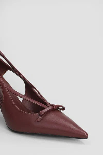 Lola Cruz Pumps In Bordeaux Leather In Burgundy